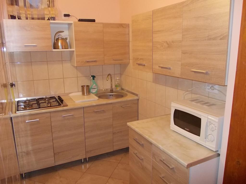 Siesta Vendeghaz Hotel Мисколк Екстериор снимка
